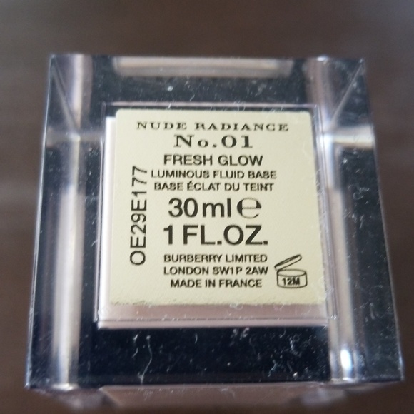 New authentic Burberry liquid base - Picture 3 of 3